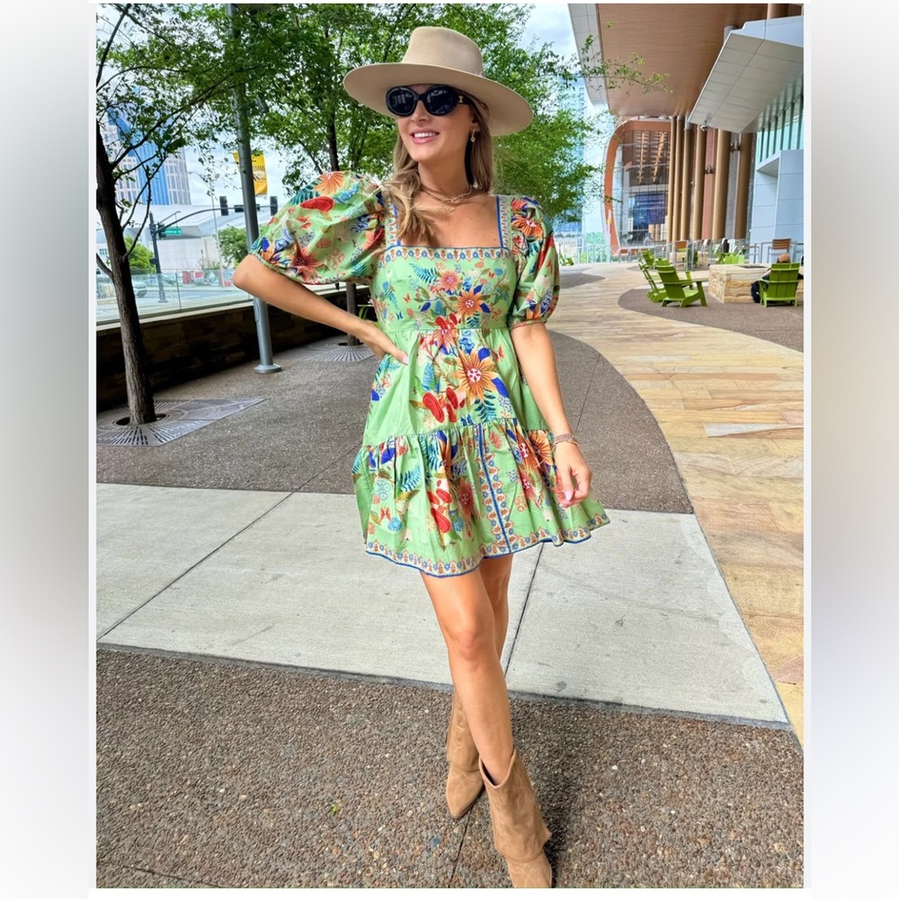 FARM RIO Bright Yard Cotton Minidress in Green Sz. M NWOT
